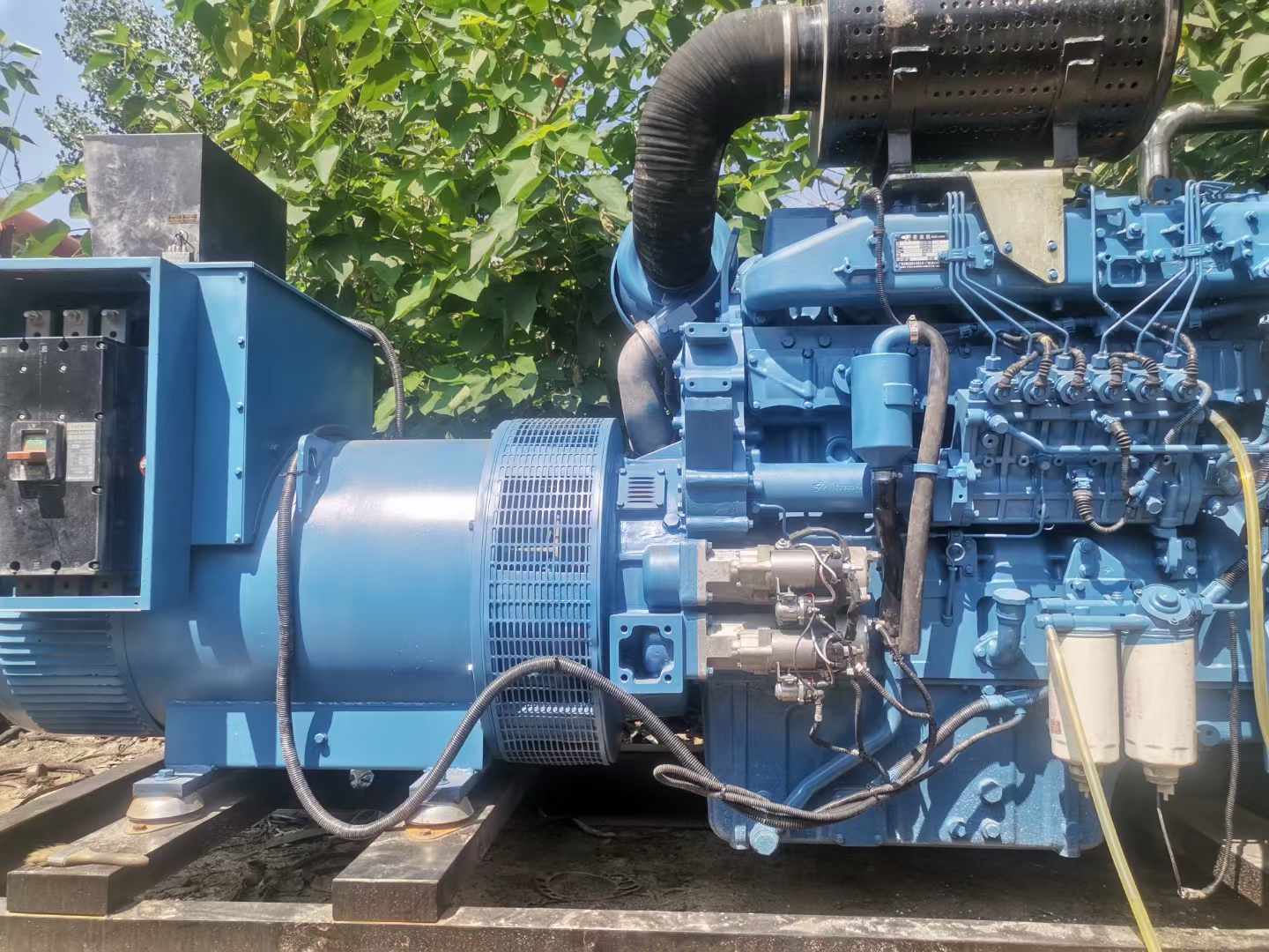 铁锋详细说明降低 800kW 柴油发电机输出电流波动的方法